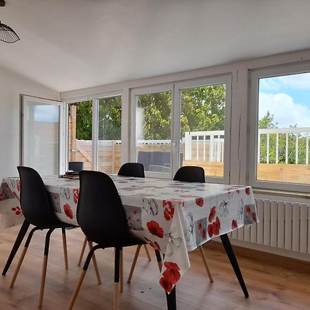 Logement Lumineux Avec Terrasse La Roche-sur-Yon Extérieur photo