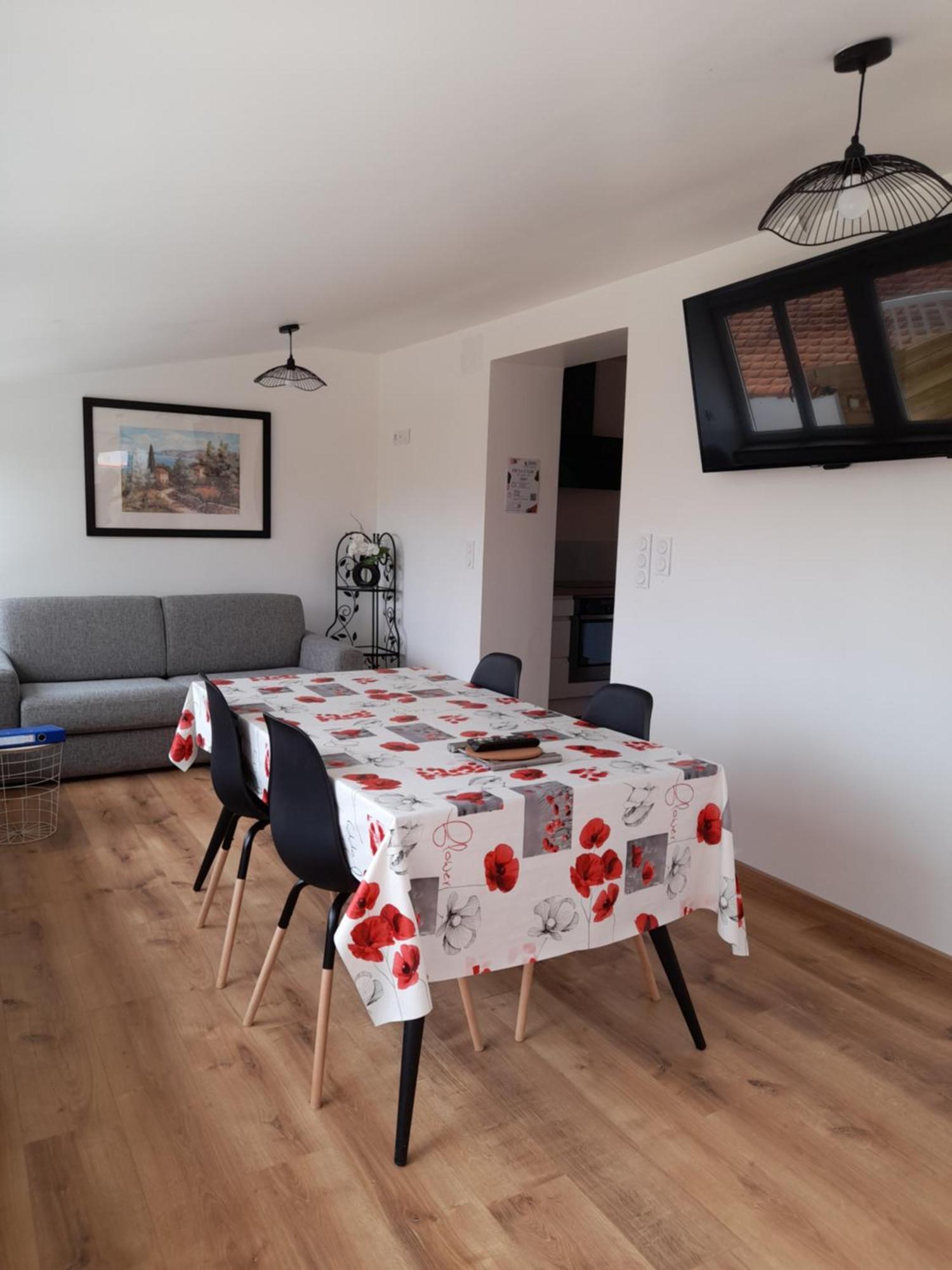 Logement Lumineux Avec Terrasse La Roche-sur-Yon Extérieur photo